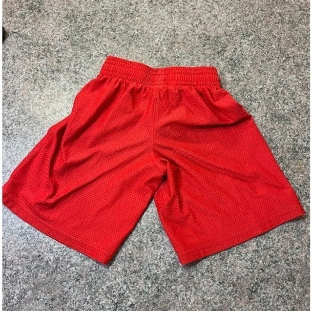 Under Armour Boys HeatGear Mesh Athletic Shorts Red Loose Fit YSM Small
